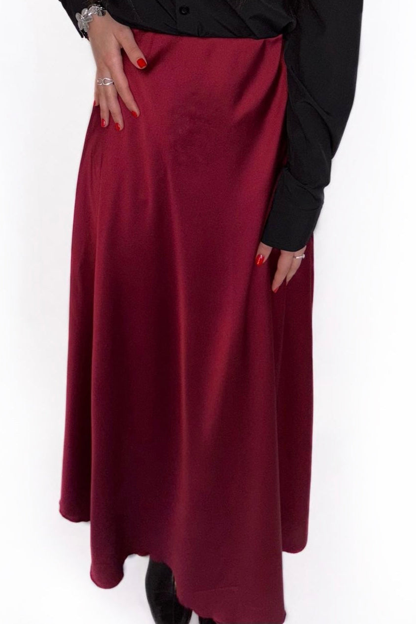 Jupe en satin bordeaux