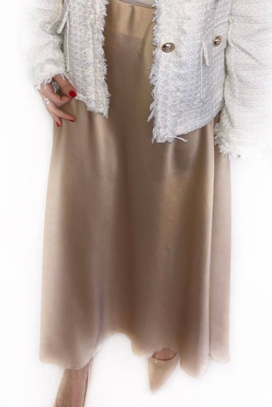 Jupe en satin beige