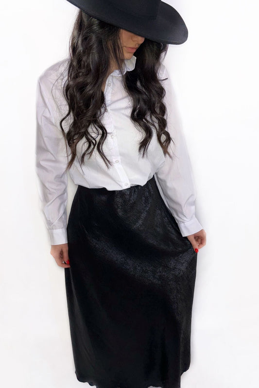 Jupe noire en satin marbré